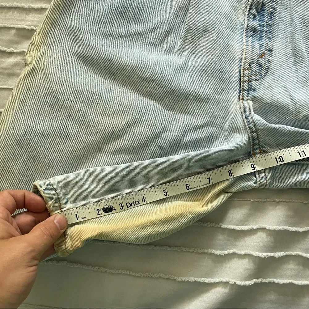 Vintage Levi’s 580 Denim Jean Shorts Baggy Fit Jorts - Picture 5 of 10